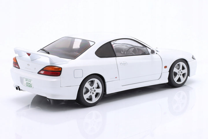 1:18 White 1999 Nissan Silvia ( Pre Order )