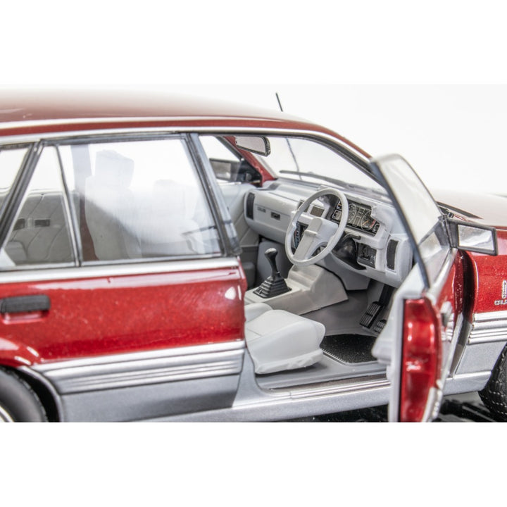 1:24 Red/Silver VL Calais