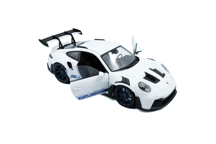 1:18 White 2024 Porsche 911 GT