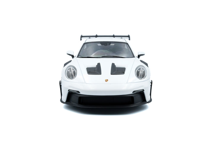 1:18 White 2024 Porsche 911 GT