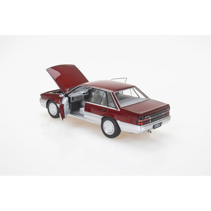 1:24 Red/Silver VL Calais