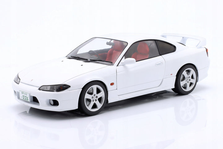 1:18 White 1999 Nissan Silvia ( Pre Order )