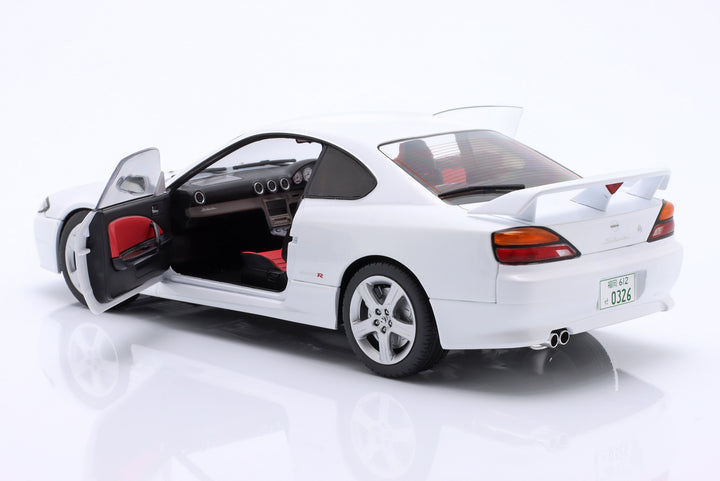 1:18 White 1999 Nissan Silvia ( Pre Order )