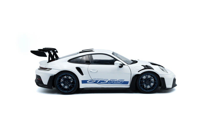 1:18 White 2024 Porsche 911 GT